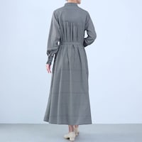 モデル身長168cm／M ※写真は撮影用のため着丈+8cmになります。