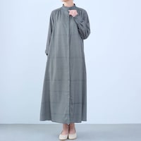 同素材ベルトは取り外し可能でアレンジがしやすい