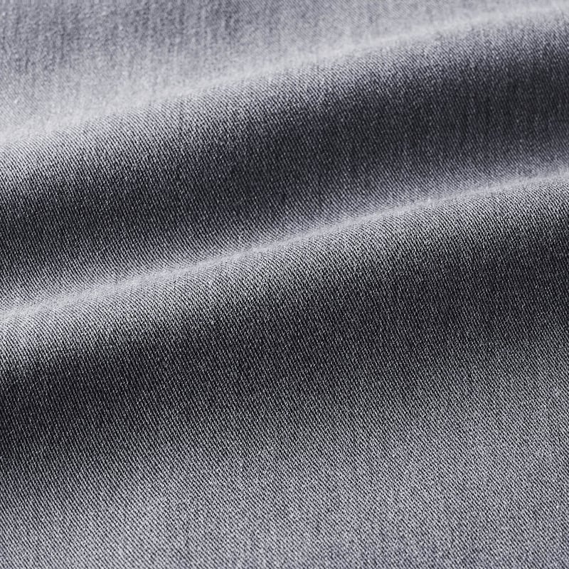 表側はきれいめなウール調素材