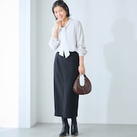 モデル身長168cm／M ※写真は撮影用のため総丈+4cmになります。