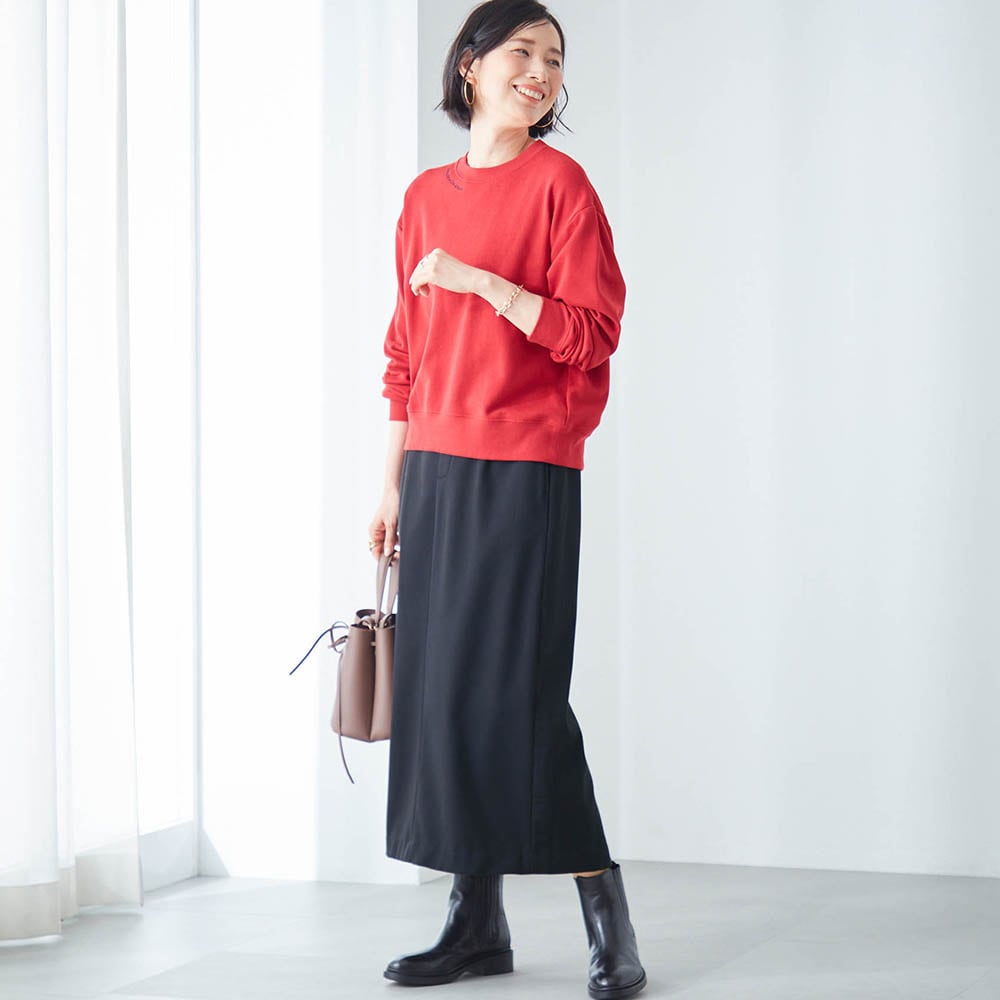 モデル身長168cm／M ※写真は撮影用のため総丈+4cmになります。