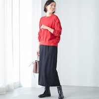 モデル身長168cm／M ※写真は撮影用のため総丈+4cmになります。