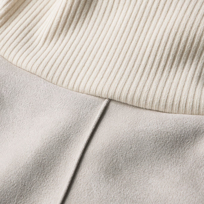 リブカットソーとフェイクスエードの異素材使い