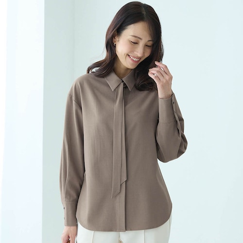 ボウタイ付きシャツ 【TV newsおかえり で着用されました】