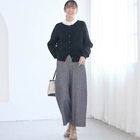 モデル身長169cm／M　※ボタンを前側で着た場合