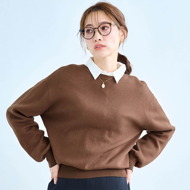 モデル身長168cm／M　※ボタンを後ろ側で着た場合