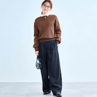 モデル身長168cm／M　※ボタンを後ろ側で着た場合