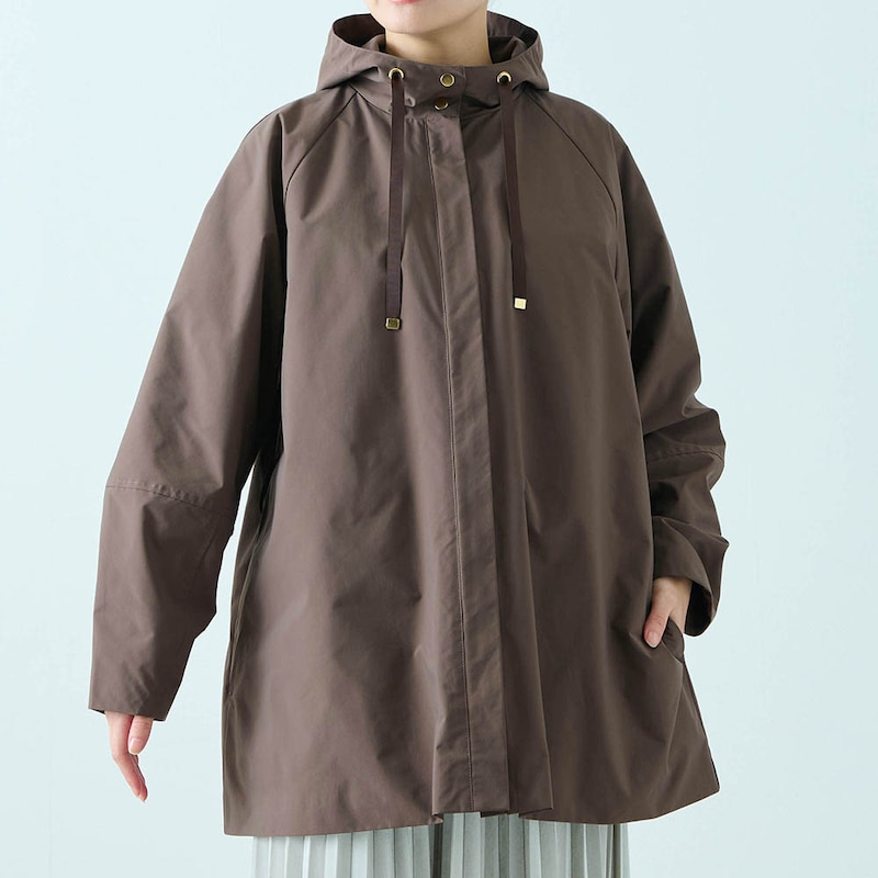 ベルトなしで着用してシルエットの変化を楽しめる