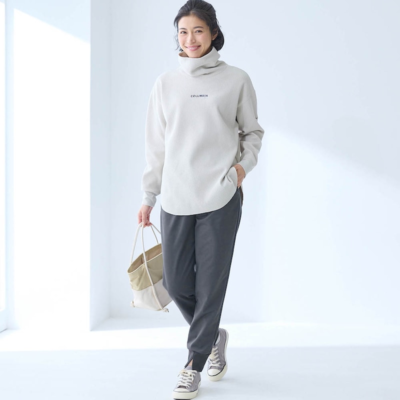 モデル身長168cm／M※写真は撮影用のため股下+6cmになります。