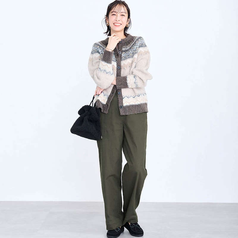 モデル身長169cm／M※写真は撮影用のため股下+6cmになります。