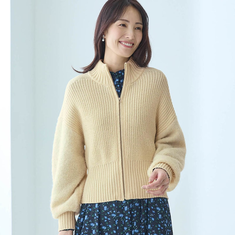 モデル身長173cm／M　前を閉めた着こなしも素敵