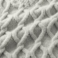 やわらかく膨らみのあるアクリル混糸を使用