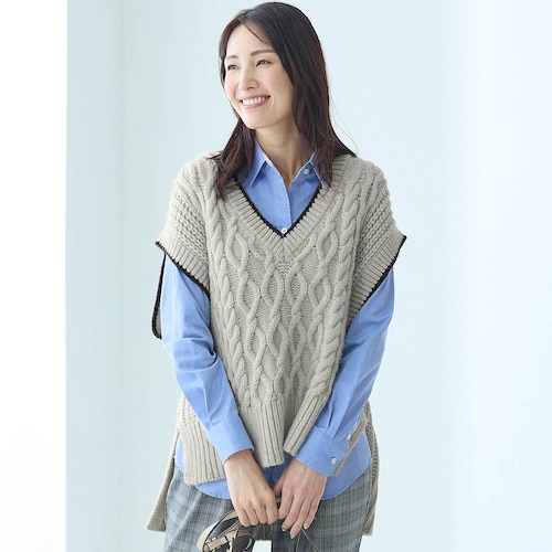 配色ラインニットベスト