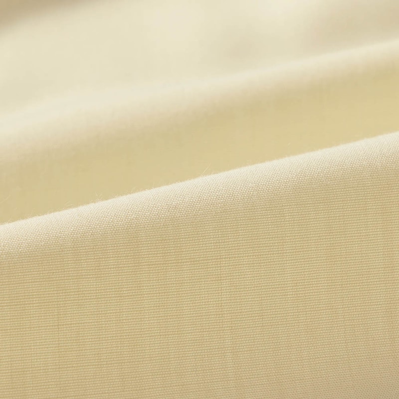 布帛部分はさらりとした合繊素材