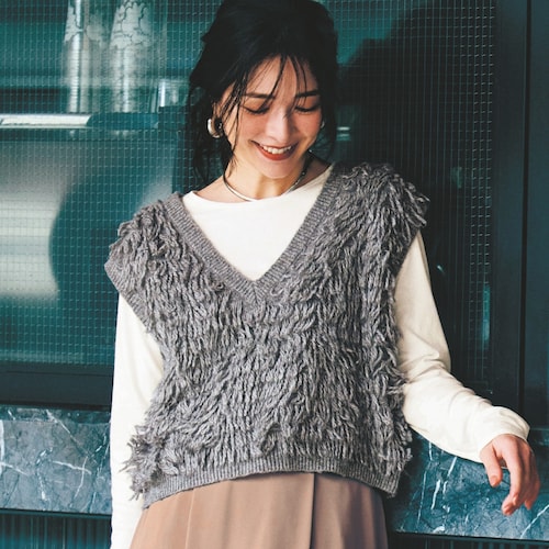 ループヤーンニットベスト