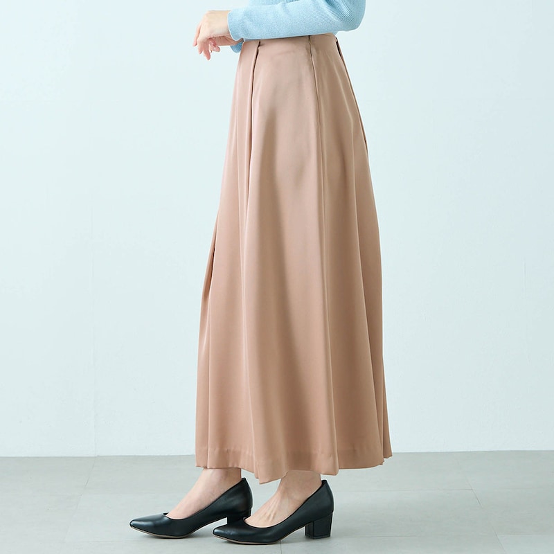 モデル身長167cm／64-91※写真は撮影用のため総丈+6cmになります。