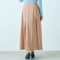 モデル身長167cm／64-91※写真は撮影用のため総丈+6cmになります。