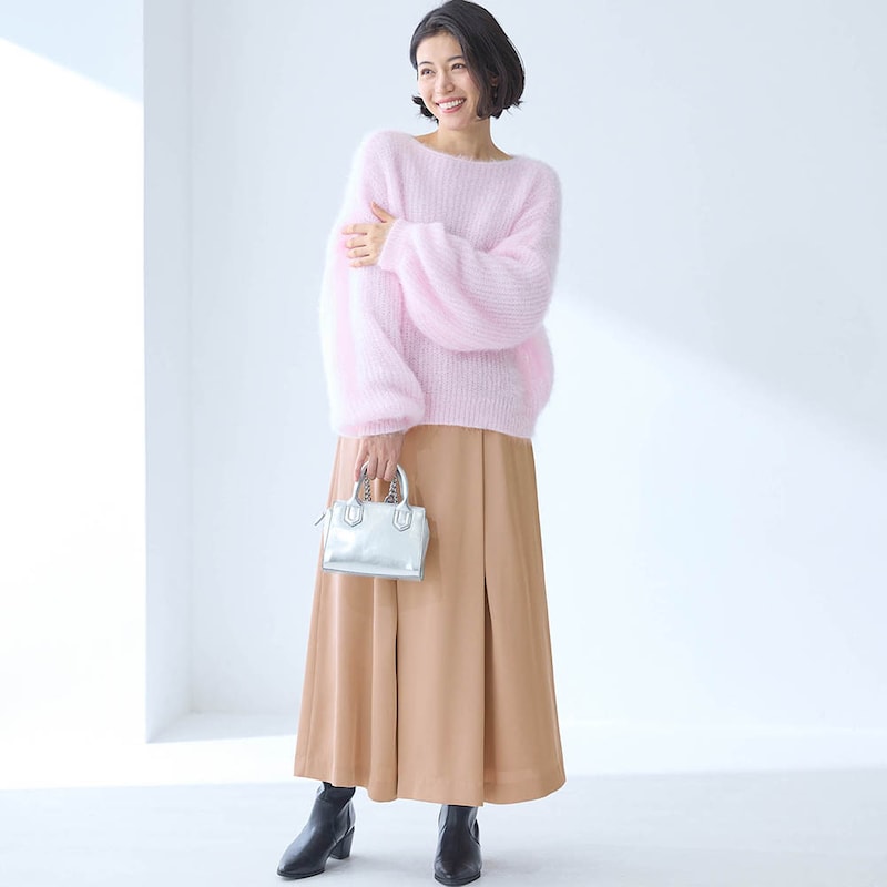 モデル身長168cm／64-91※写真は撮影用のため総丈+6cmになります。