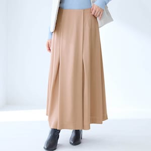 ピンクベージュ