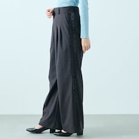 モデル身長168cm／M※写真は撮影用のため股下+6cmになります。