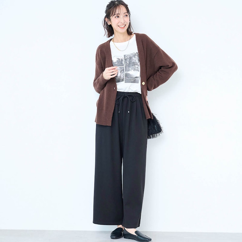 モデル身長169cm／M※写真は撮影用のため股下+6cmになります。