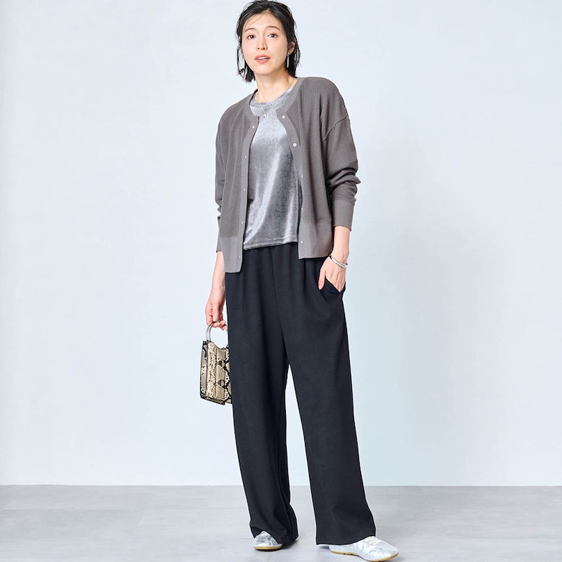 モデル身長168cm／M※写真は撮影用のため股下+6cmになります。