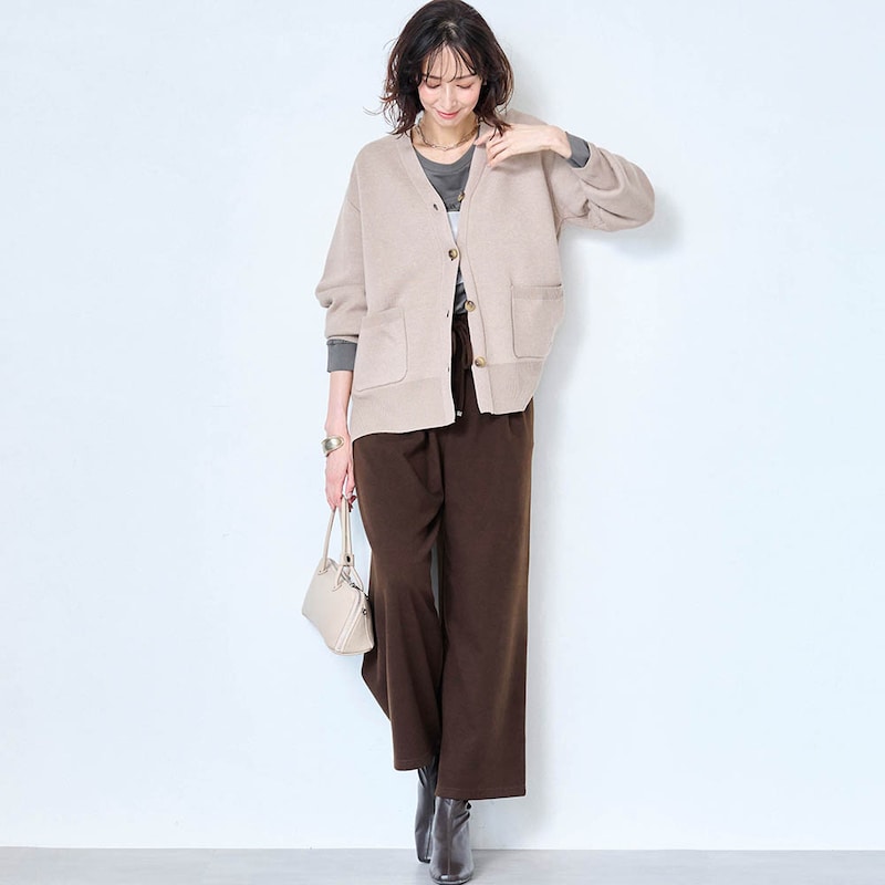 モデル身長169cm／M※写真は撮影用のため股下+6cmになります。