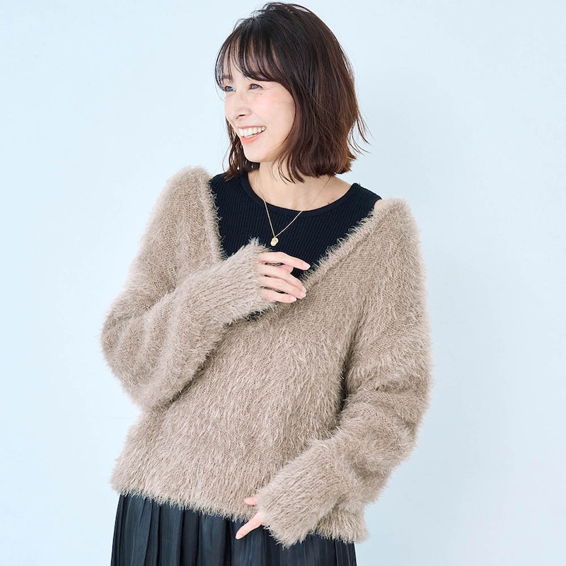 グレージュ×ブラック