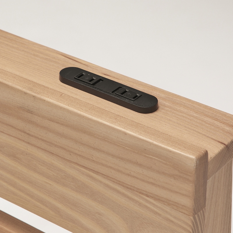 コンセント部アップ　ナチュラル