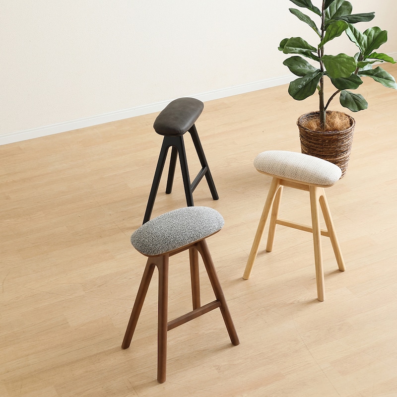 使用イメージ　アイボリー×ナチュラル、グレー×ブラウン、ブラック×ブラック