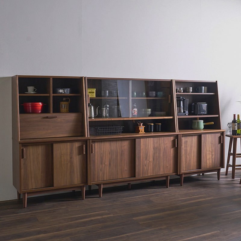 シリーズ使用イメージ/フラップ扉(デスク)、ガラス扉、オープン