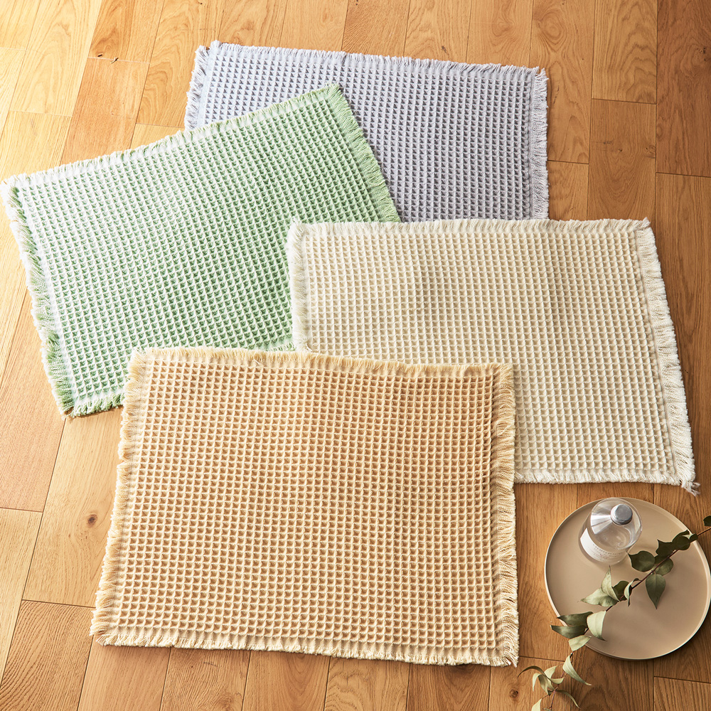 【ベルメゾン】足触りが心地良いワッフルバスマット 【ベルメゾン】足触りが心地良いワッフルバスマット