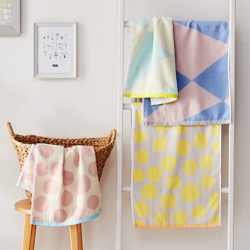 綿素材の北欧調デザインタオル＜フェイスタオル2枚／バスタオル1枚＞
