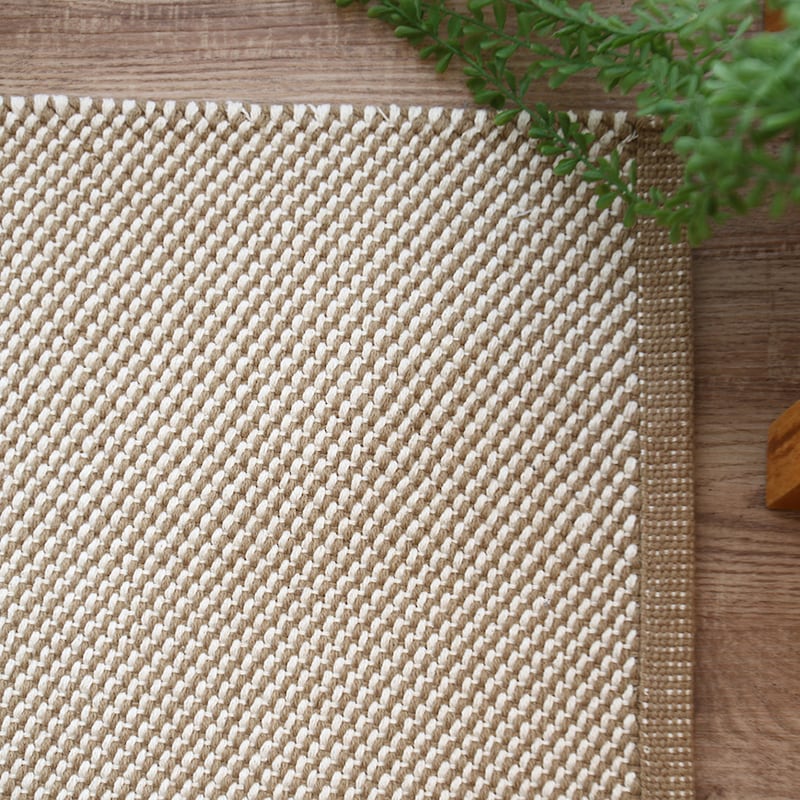 生地アップ／ベージュ