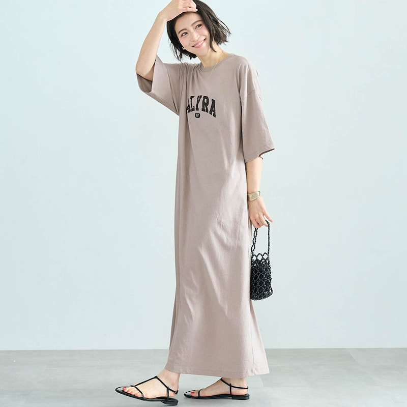 モデル身長168cm／M ※写真は撮影用のため着丈+8cmになります。