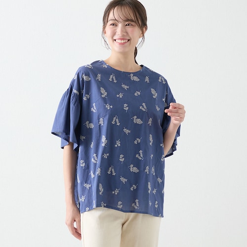 袖フレア刺しゅうブラウス