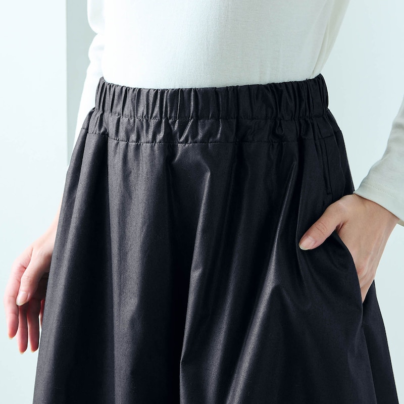 ウエストは総ゴムではきやすく着心地ラクちん