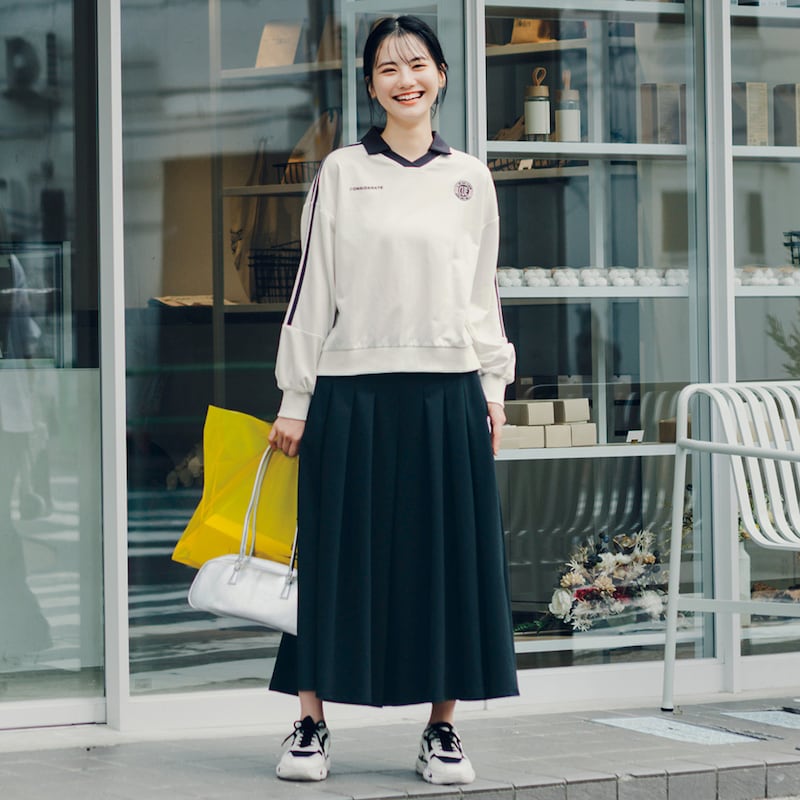 オフホワイト／モデル身長164cm・サイズJ-M