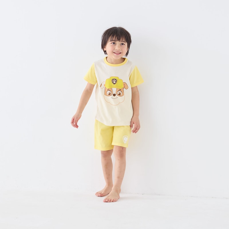 ラブル（イエロー）／モデル身長109cm・110サイズ着用