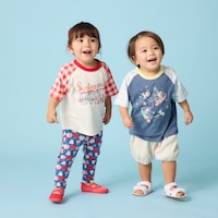左）レッド系／81cm・80サイズ・10.5kg、右）ネイビー系／78cm・80サイズ・10.5kg