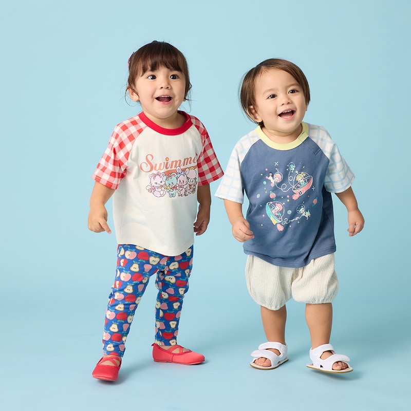 左）レッド系／81cm・80サイズ・10.5kg、右）ネイビー系／78cm・80サイズ・10.5kg