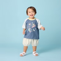 ネイビー系／モデル身長78cm・80サイズ着用・体重10.5kg
