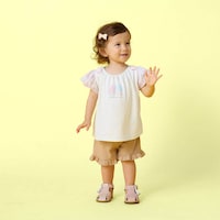 リトルツインスターズ（ピンク）／モデル身長76cm・80サイズ着用・体重9kg