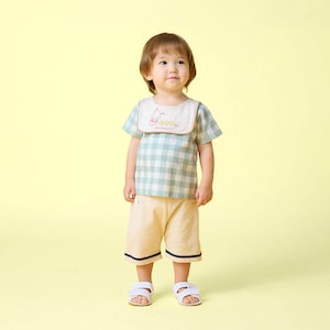 ポチャッコ（グリーン）／モデル身長82cm・80サイズ着用・体重10.5kg