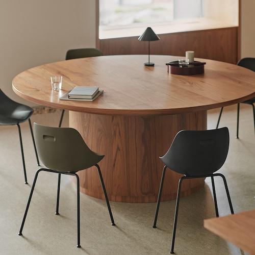 KURA CHAIR／クラチェア 【鞍から発想した姿勢サポートチェア】