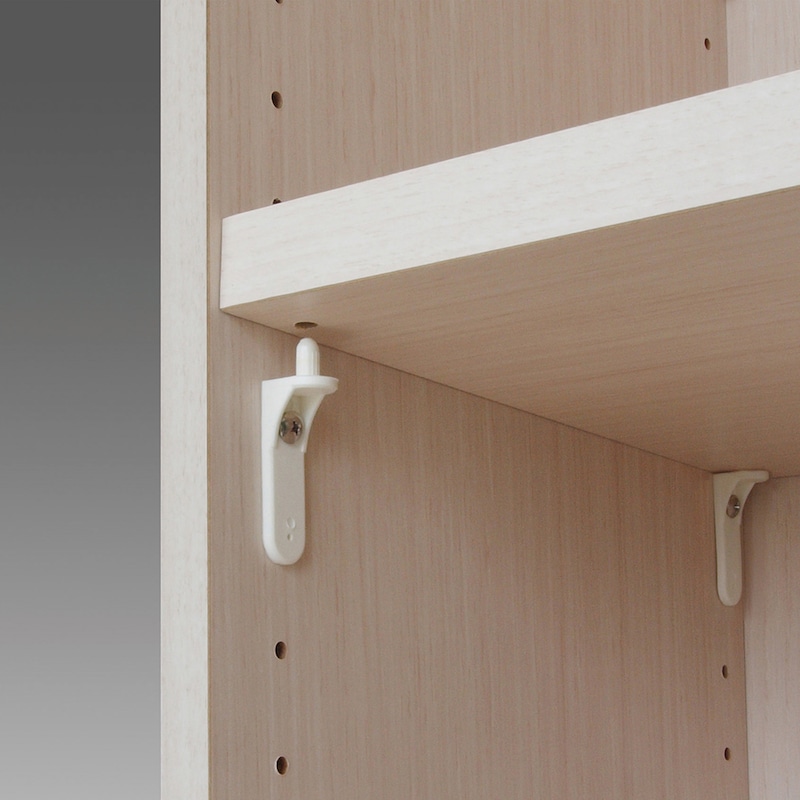 棚板は3cmピッチで可動。棚受けは左右の引っ張りにも強く本体構造強度を強化するフリーストップ棚受け