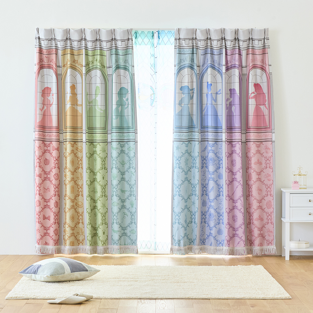 お城の窓辺のような遮光・遮熱カーテン「ディズニープリンセス」(ディズニー/Disney) お城の窓辺のような遮光・遮熱カーテン「ディズニープリンセス」(ディズニー/Disney)