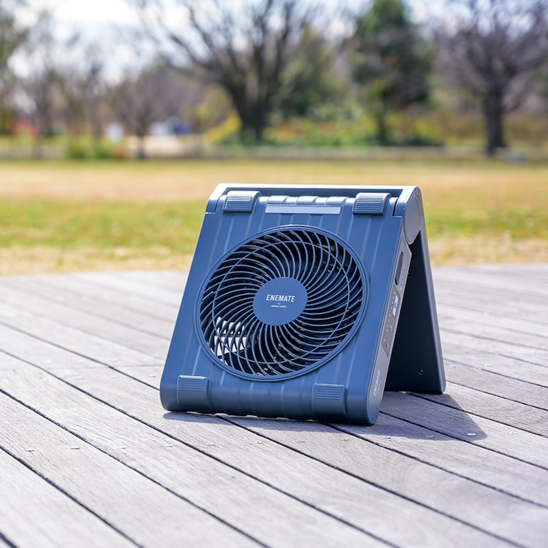 IPX4相当の防水仕様で屋外でも使用可能