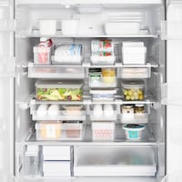 冷蔵庫のすき間を有効に奥まで使える棚下ラック