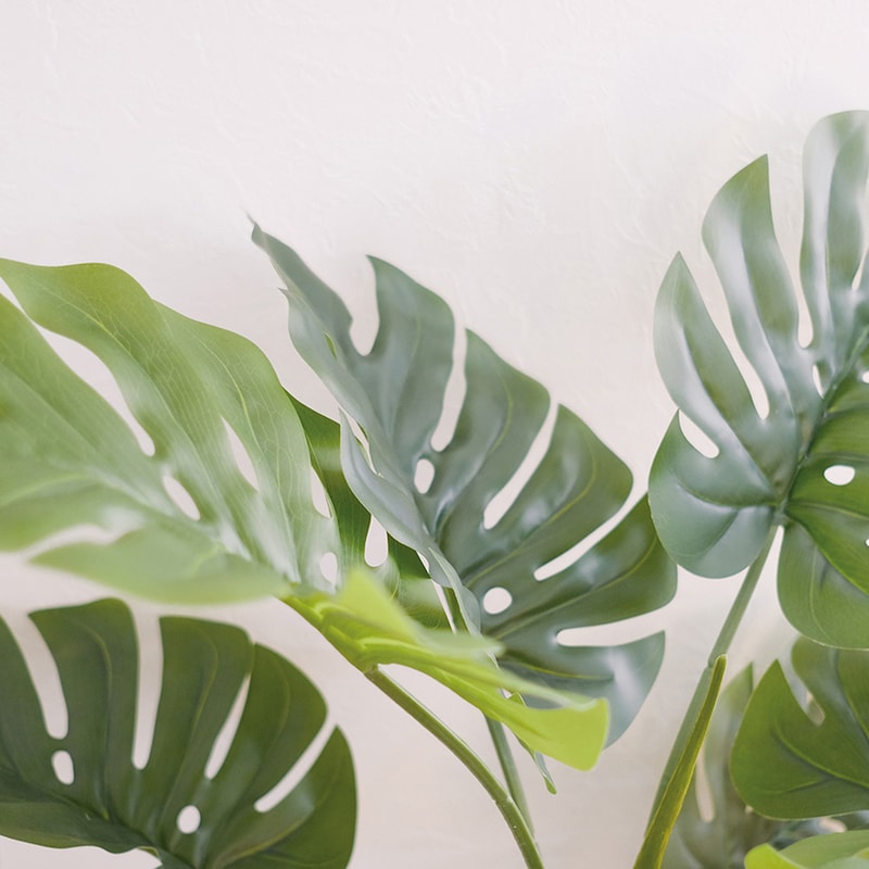 組み立て式なのでお届け時はコンパクトな梱包でお届けします